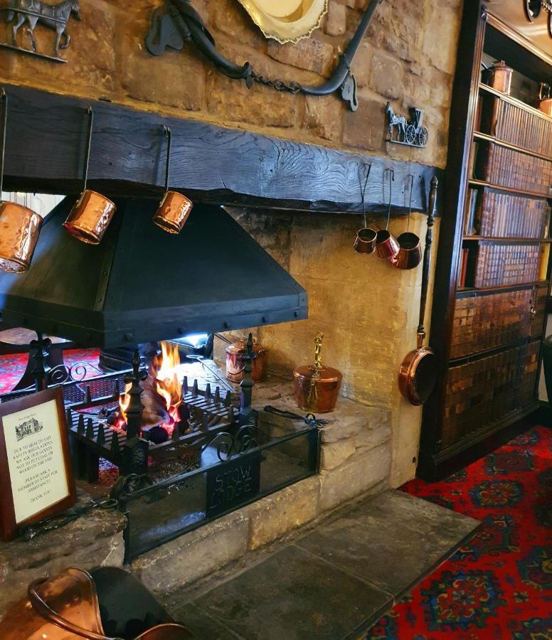 Stow Lodge Hotel Extérieur photo