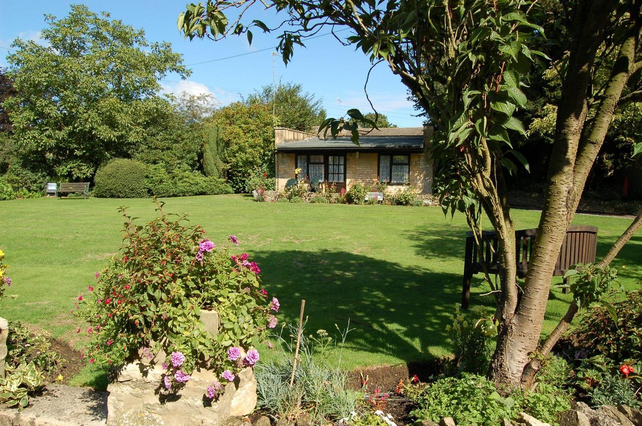 Stow Lodge Hotel Extérieur photo